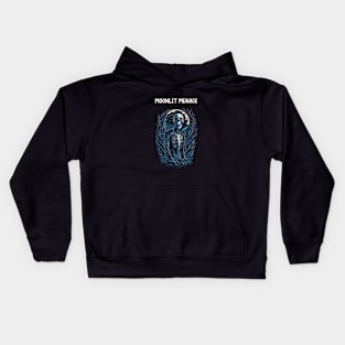 Halloween skeleton in moonlight Kids Hoodie